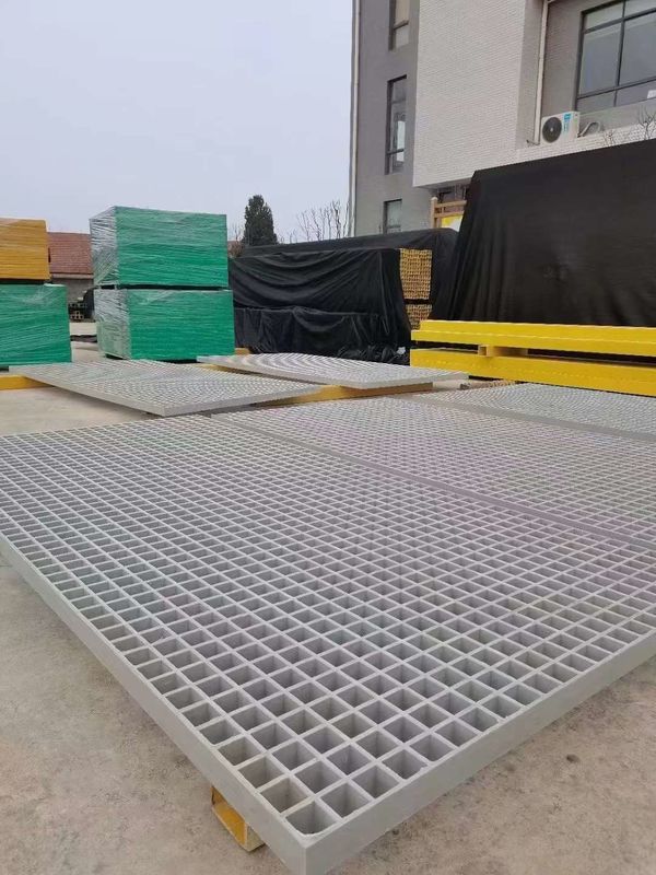Điện đệm nhà máy sử dụng 38 * 38 * 30mm FRP lưới tùy chỉnh kích thước và màu sắc