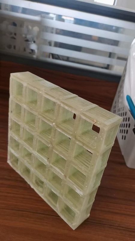 Fish Farm FRP Grating Walkway hoặc nền tảng có thể được tùy chỉnh cho kích thước và màu sắc