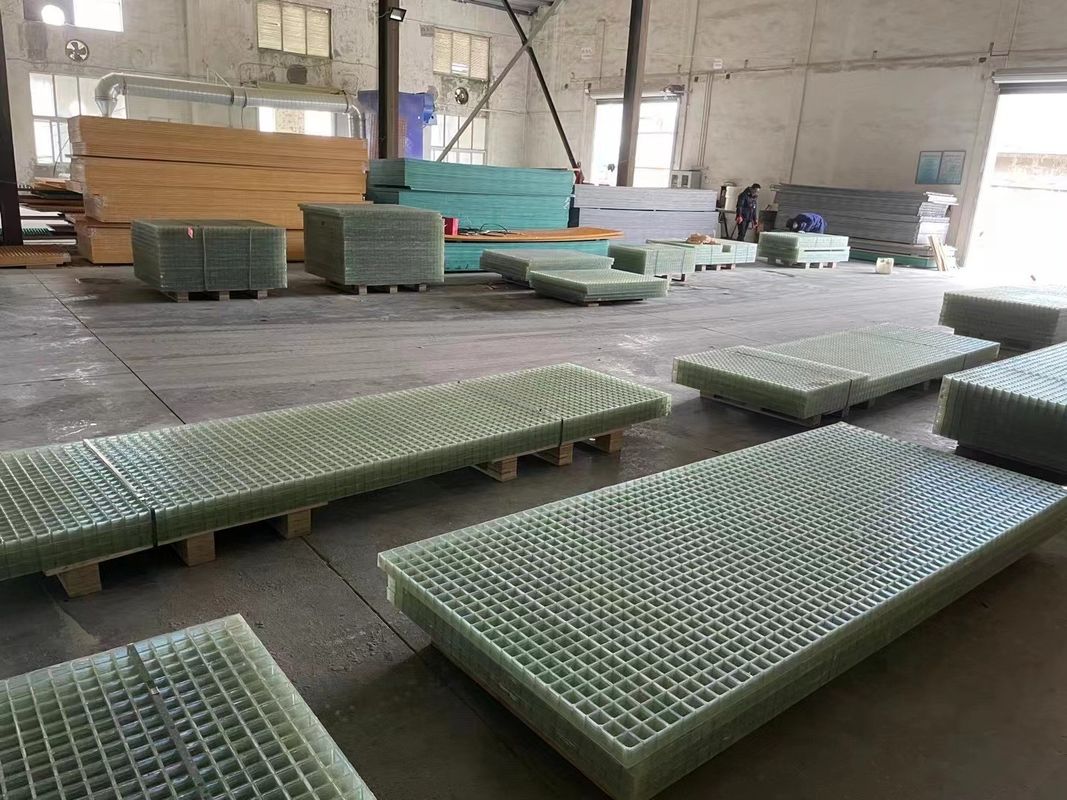 Pure Resin Grille FRP Grating Walkway Or Platform Use In 38*38*38mm Customized Panel Size (Số màu nhựa tinh khiết)