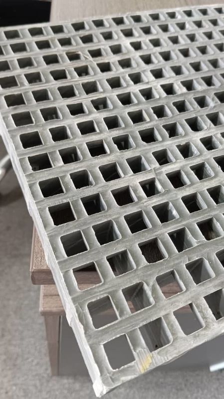 Microporous Grid FRP Small Mesh Grating For Walkway or Platform Use (Máy lưới FRP nhỏ có lỗ viêm nhỏ)